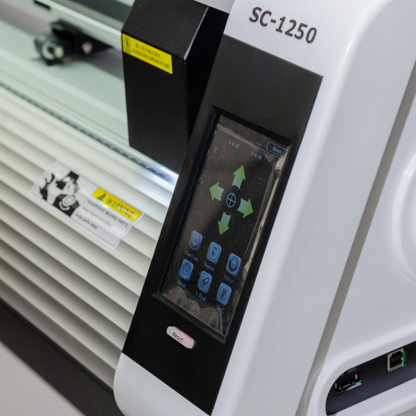 StarCut SC 1250 – Plotter de Recorte Profissional